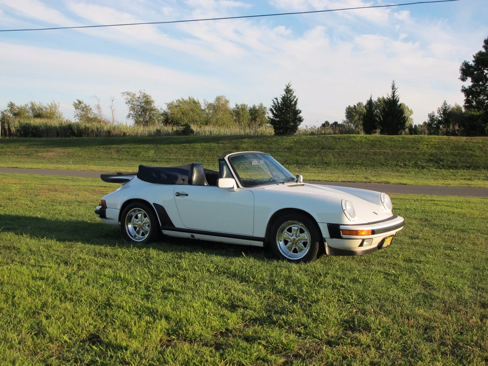 1987 Porsche 911 Carrera 3.2 - Image 4 of 31