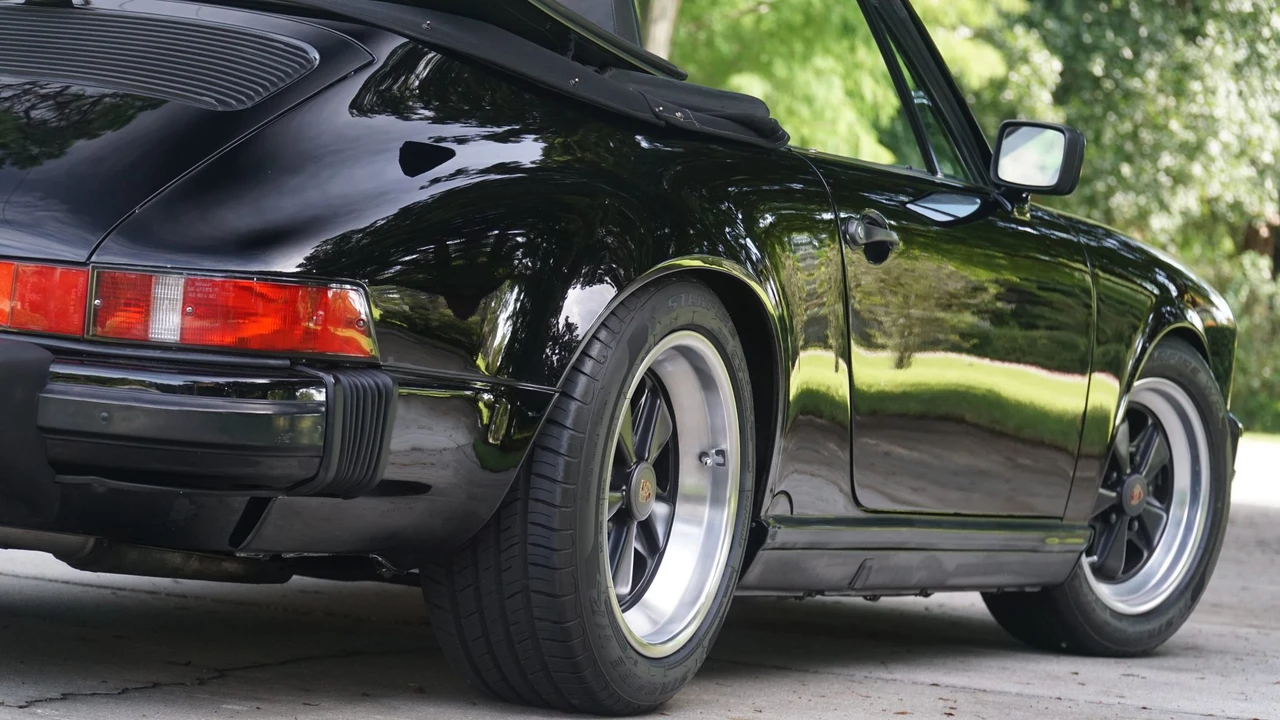 1987 Porsche 911 Carrera 3.2 - Image 26 of 31