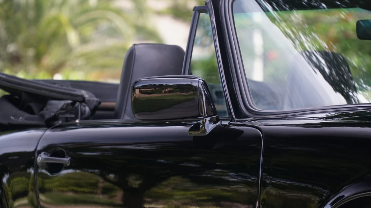 1987 Porsche 911 Carrera 3.2 - Image 24 of 31