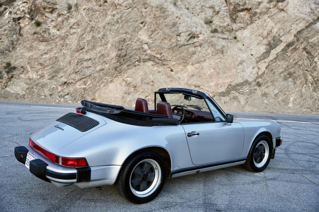 1987 Porsche 911 Carrera 3.2 - Image 13 of 31
