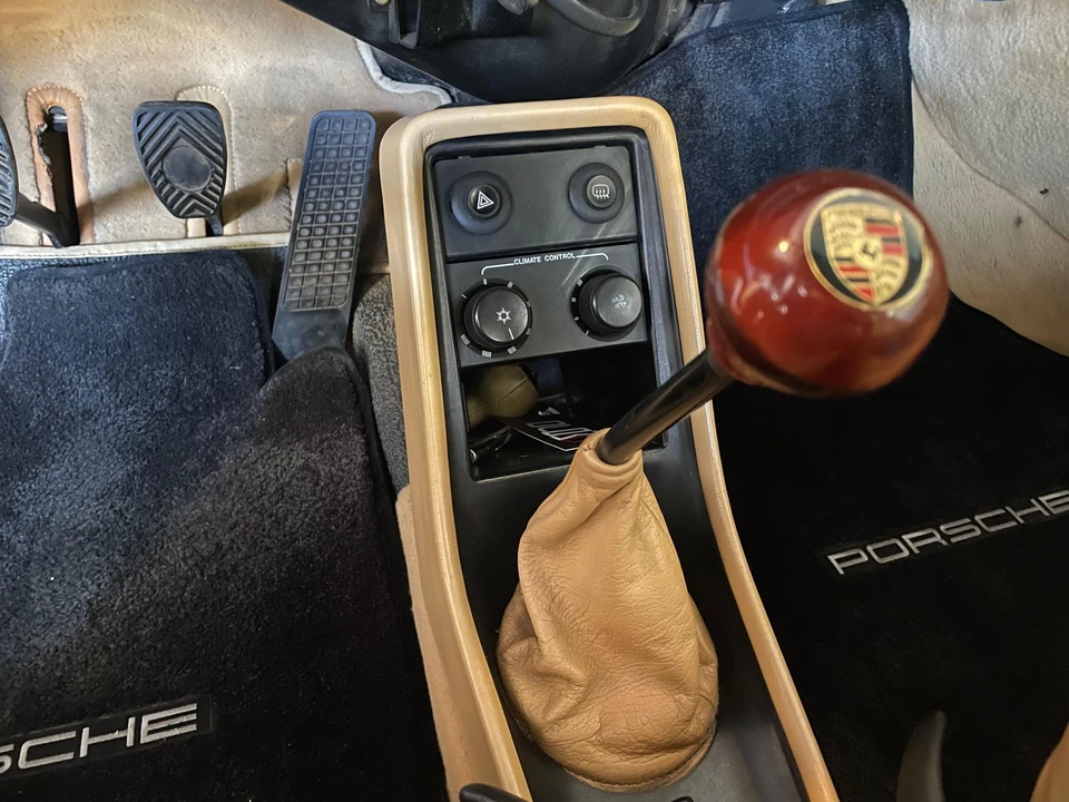 1987 Porsche 911 Carrera 3.2 - Image 24 of 31