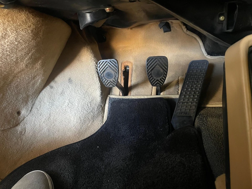 1987 Porsche 911 Carrera 3.2 - Image 29 of 31