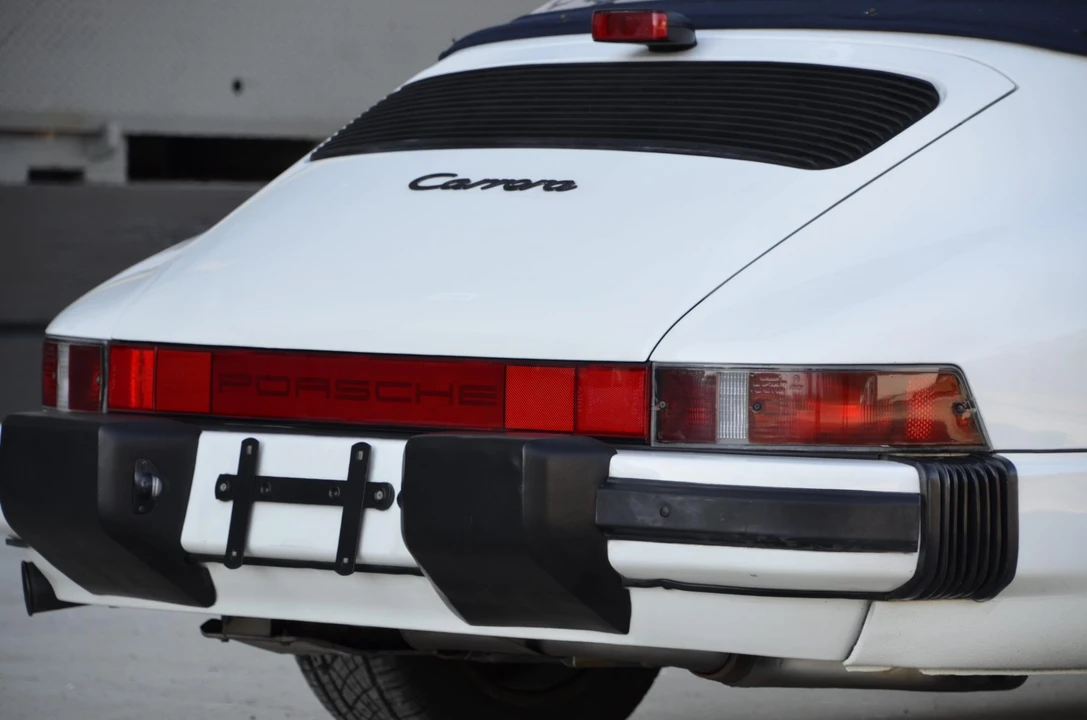 1987 Porsche 911 Carrera 3.2 - Image 27 of 31