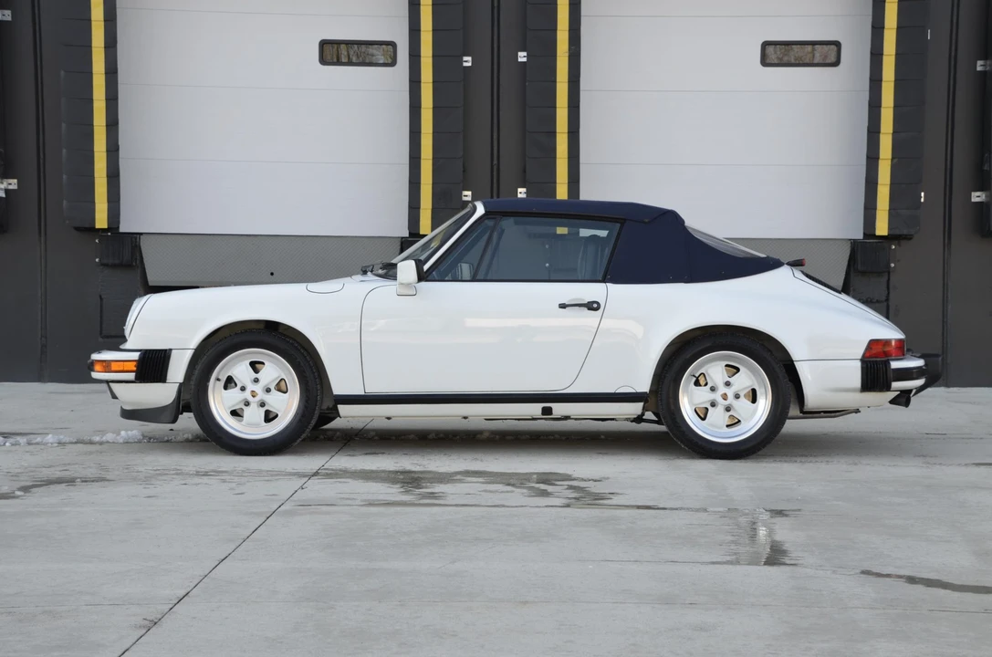 1987 Porsche 911 Carrera 3.2 - Image 4 of 31