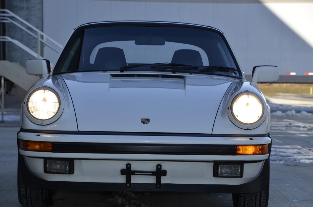 1987 Porsche 911 Carrera 3.2 - Image 11 of 31