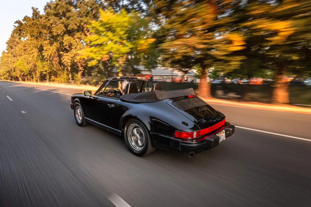 1987 Porsche 911 Carrera 3.2 - Image 15 of 31