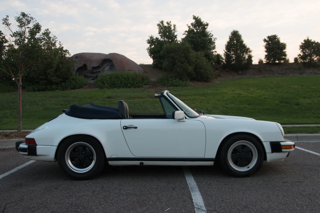 1987 Porsche 911 Carrera 3.2 - Image 12 of 31