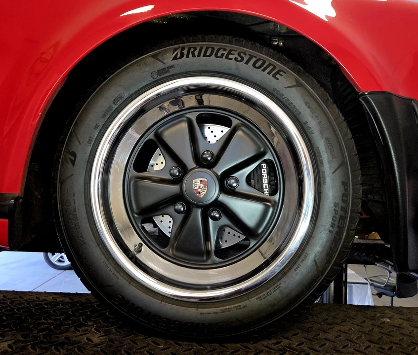 1987 Porsche 911 Carrera 3.2 - Image 27 of 31