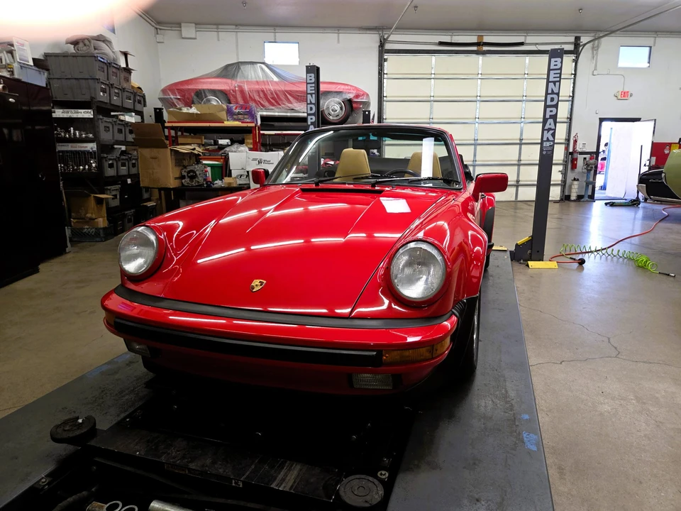 1987 Porsche 911 Carrera 3.2 - Image 7 of 31