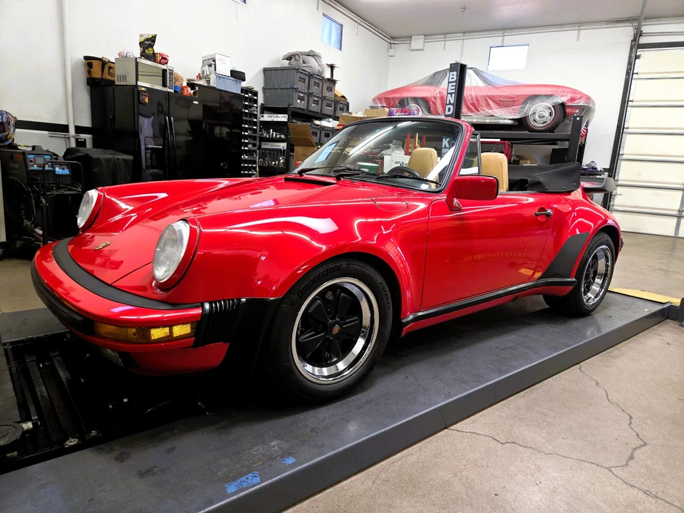 1987 Porsche 911 Carrera 3.2 - Image 8 of 31