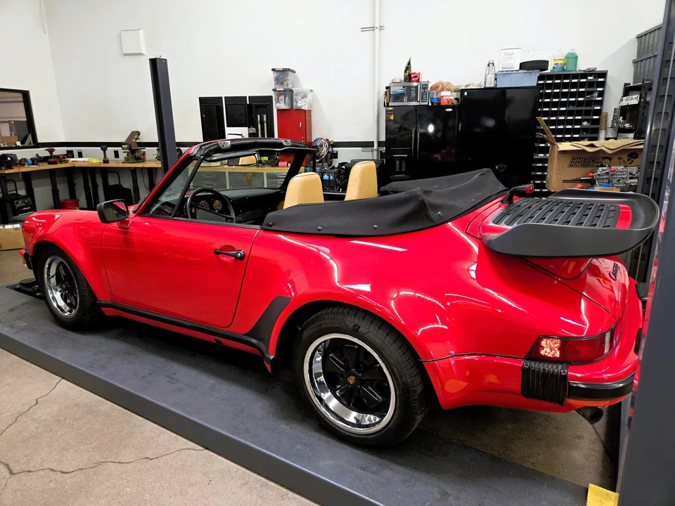 1987 Porsche 911 Carrera 3.2 - Image 10 of 31