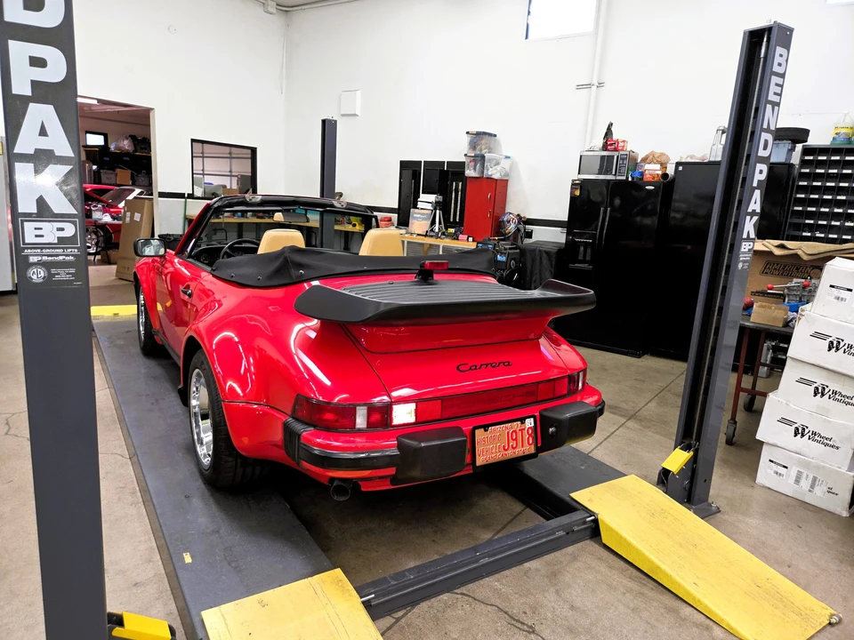 1987 Porsche 911 Carrera 3.2 - Image 11 of 31