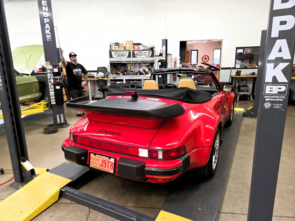 1987 Porsche 911 Carrera 3.2 - Image 13 of 31