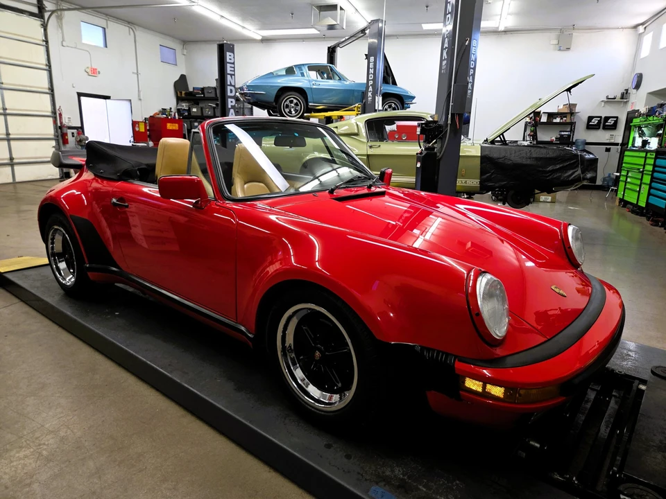 1987 Porsche 911 Carrera 3.2 - Image 15 of 31