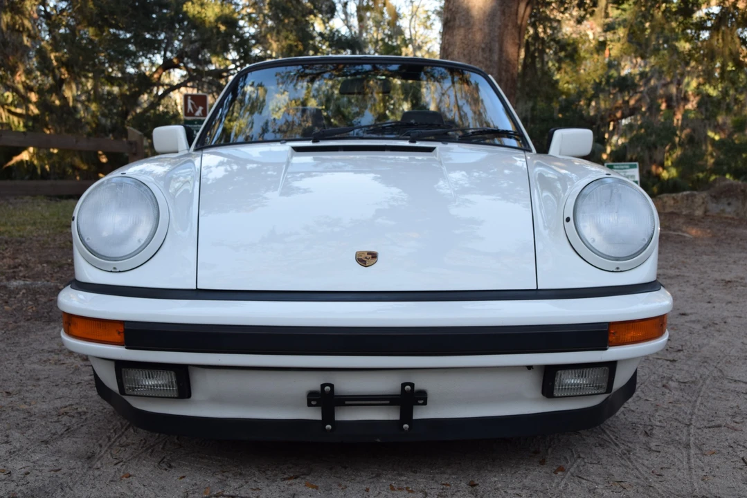1987 Porsche 911 Carrera 3.2 - Image 2 of 31