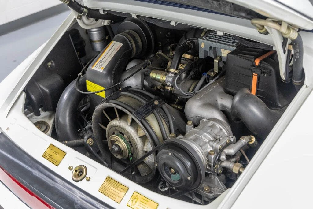 1987 Porsche 911 Carrera 3.2 - Image 12 of 31