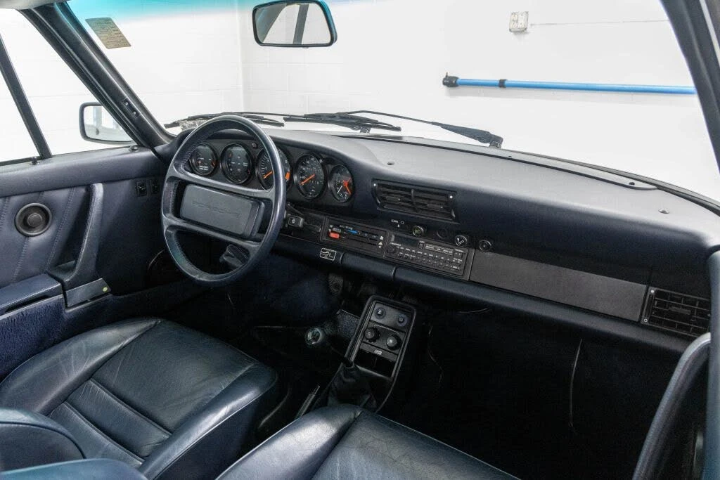1987 Porsche 911 Carrera 3.2 - Image 17 of 31