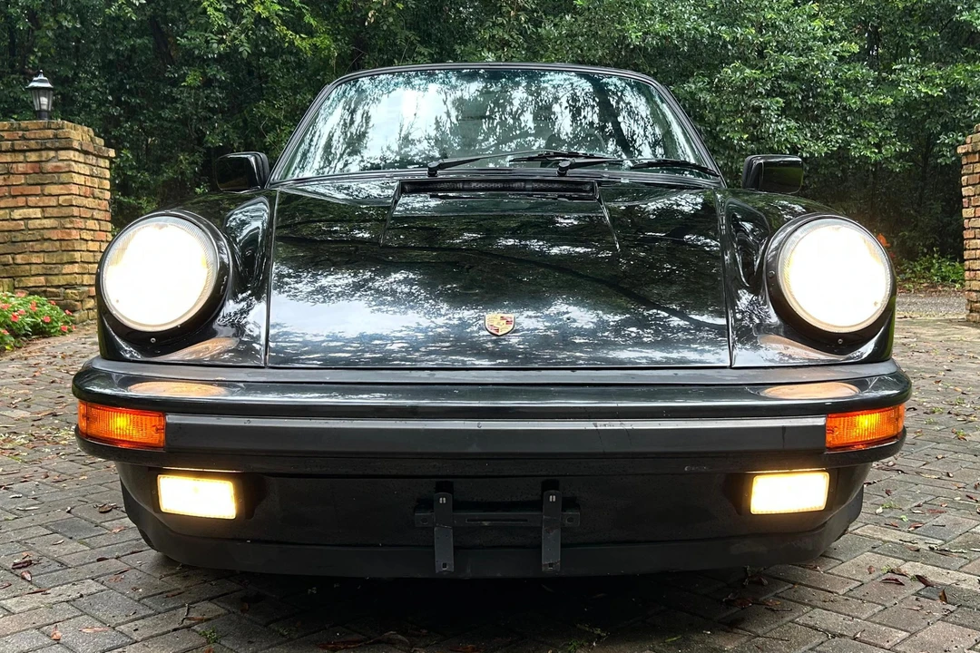 1987 Porsche 911 Carrera 3.2 - Image 2 of 31