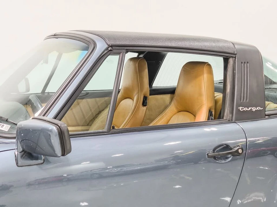 1987 Porsche 911 Carrera 3.2 - Image 12 of 31