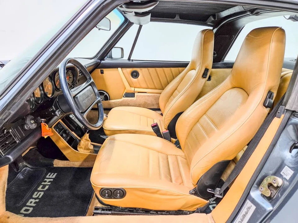1987 Porsche 911 Carrera 3.2 - Image 13 of 31