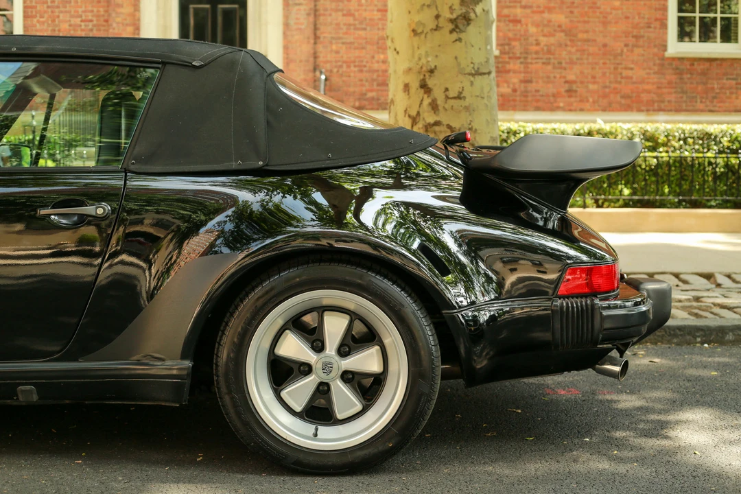 1987 Porsche 911 Carrera 3.2 - Image 13 of 31