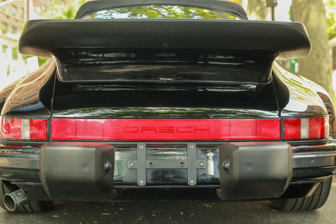 1987 Porsche 911 Carrera 3.2 - Image 29 of 31