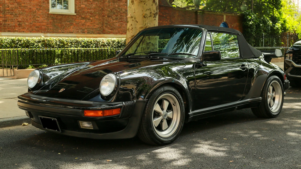 1987 Porsche 911 Carrera 3.2 - Image 4 of 31