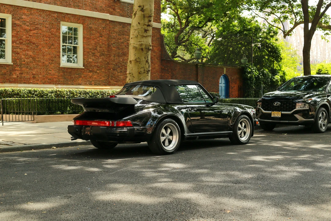 1987 Porsche 911 Carrera 3.2 - Image 10 of 31
