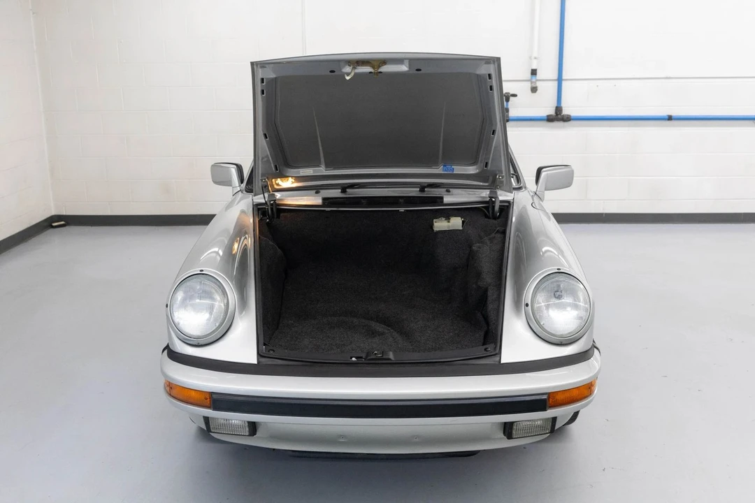 1987 Porsche 911 Carrera 3.2 - Image 27 of 31