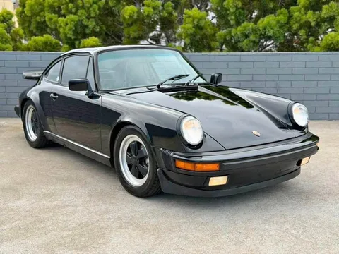 1987 Porsche 911 Carrera Coupe