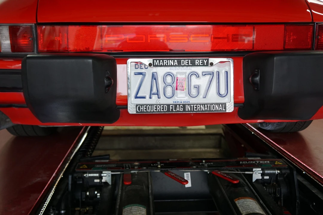 1987 Porsche 911 Carrera 3.2 - Image 20 of 31