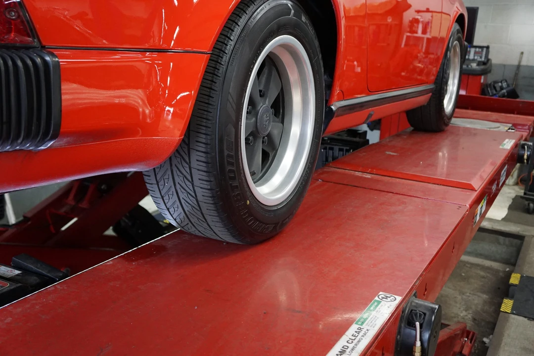 1987 Porsche 911 Carrera 3.2 - Image 24 of 31
