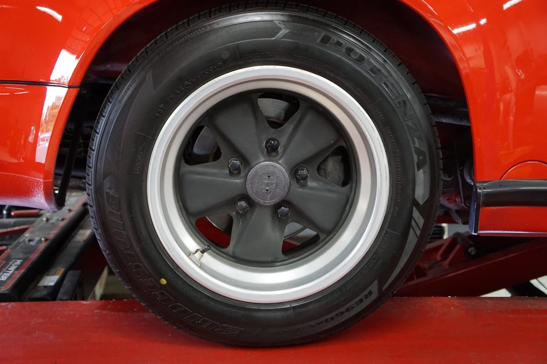 1987 Porsche 911 Carrera 3.2 - Image 23 of 31