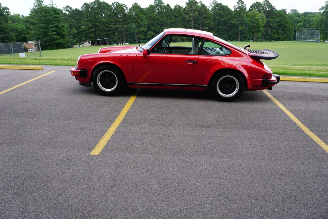 1987 Porsche 911 Carrera 3.2 - Image 7 of 31