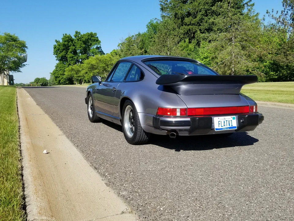 1987 Porsche 911 Carrera 3.2 - Image 4 of 31