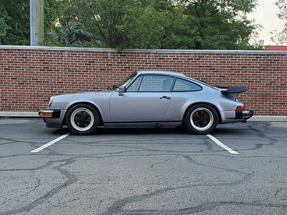 1987 Porsche 911 Carrera 3.2 - Image 7 of 31