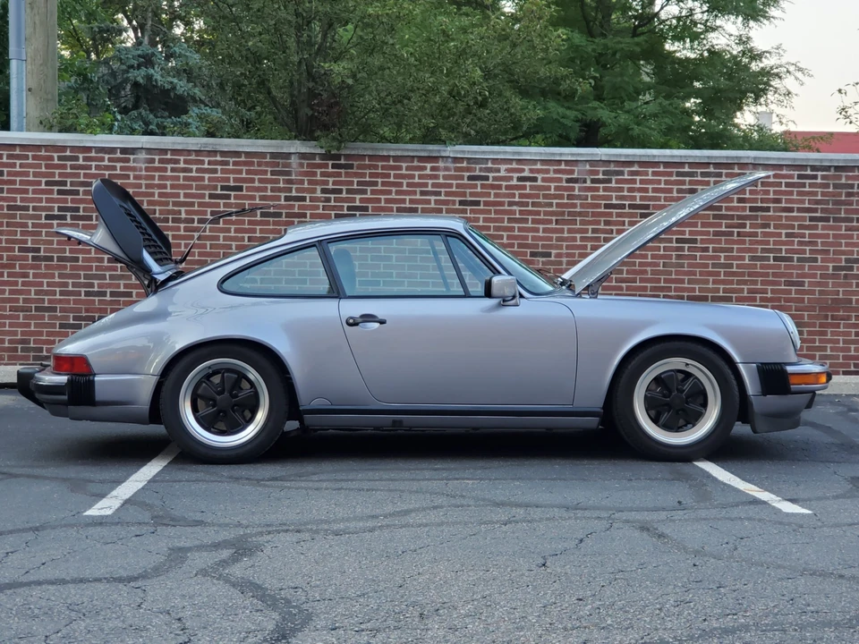 1987 Porsche 911 Carrera 3.2 - Image 13 of 31