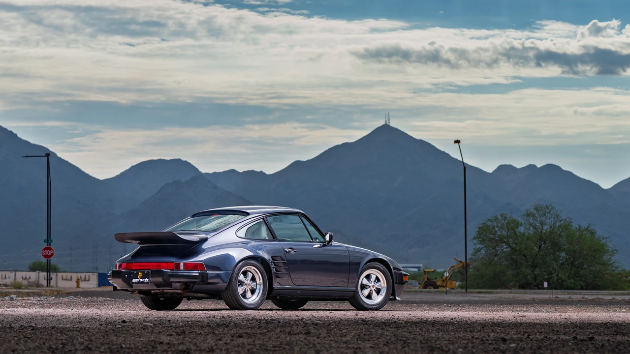 1987 Porsche 911 Carrera 3.2 - Image 15 of 31