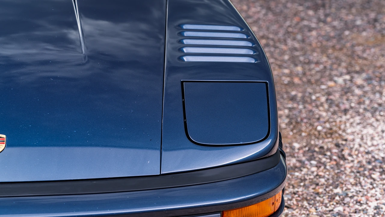 1987 Porsche 911 Carrera 3.2 - Image 30 of 31