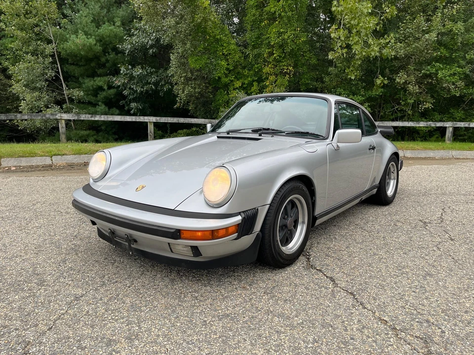 1987 Porsche 911 Carrera 3.2 - Image 2 of 31