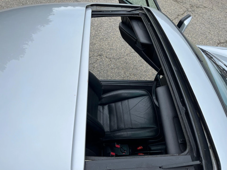 1987 Porsche 911 Carrera 3.2 - Image 13 of 31
