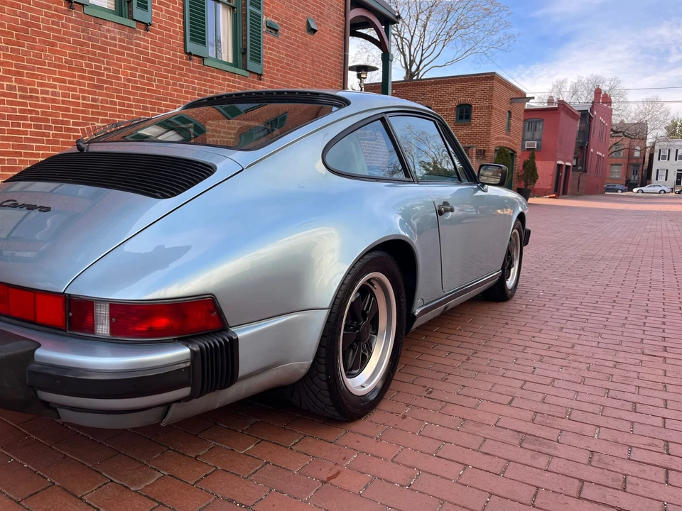 1987 Porsche 911 Carrera 3.2 - Image 14 of 31