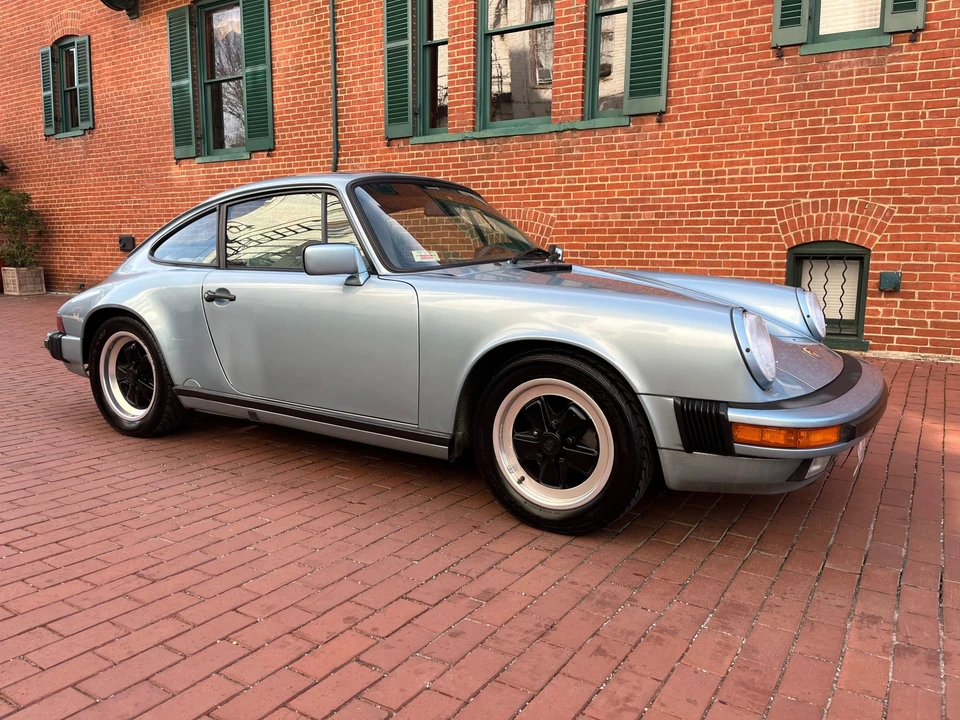 1987 Porsche 911 Carrera 3.2 - Image 7 of 31
