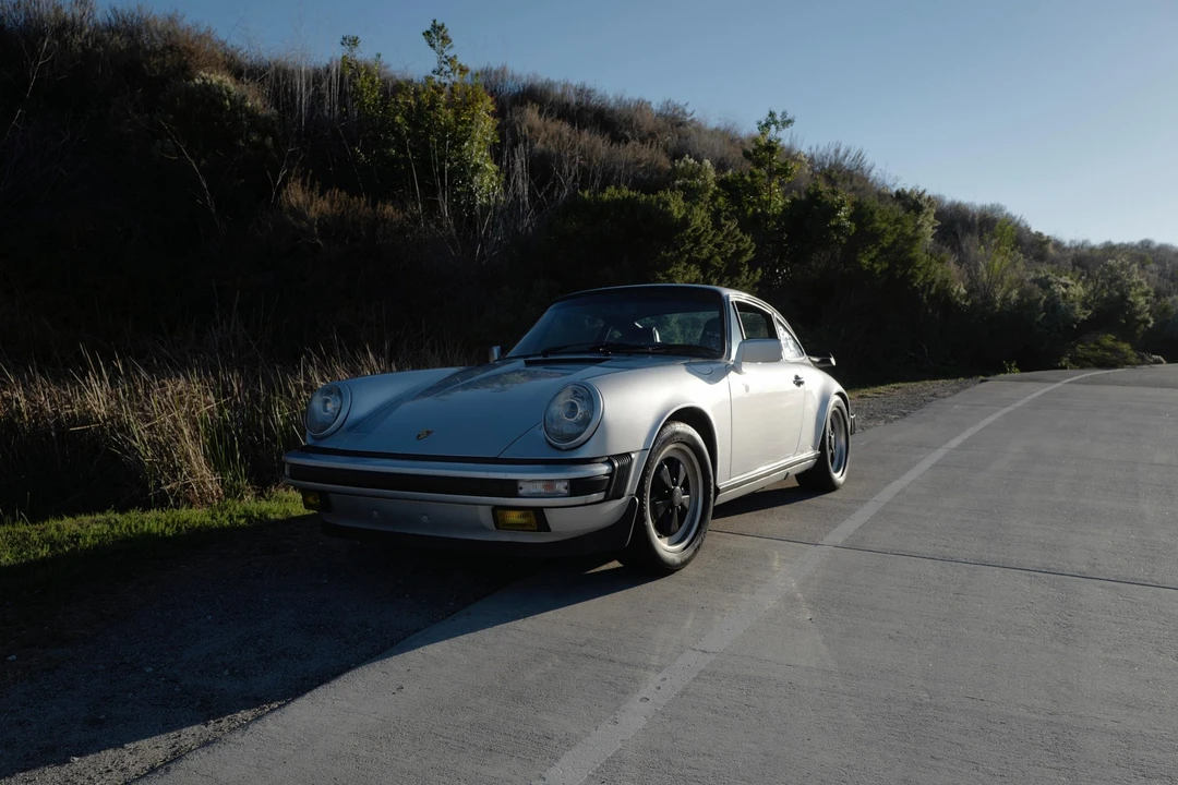 1987 Porsche 911 Carrera 3.2 - Image 12 of 31