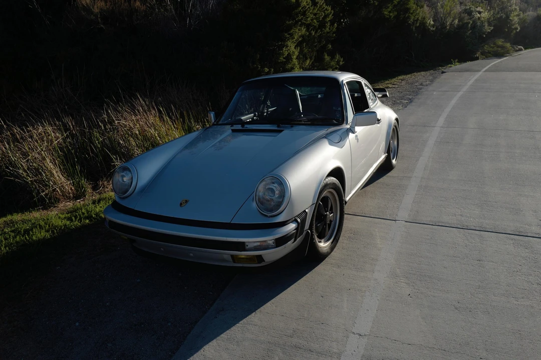 1987 Porsche 911 Carrera 3.2 - Image 10 of 31