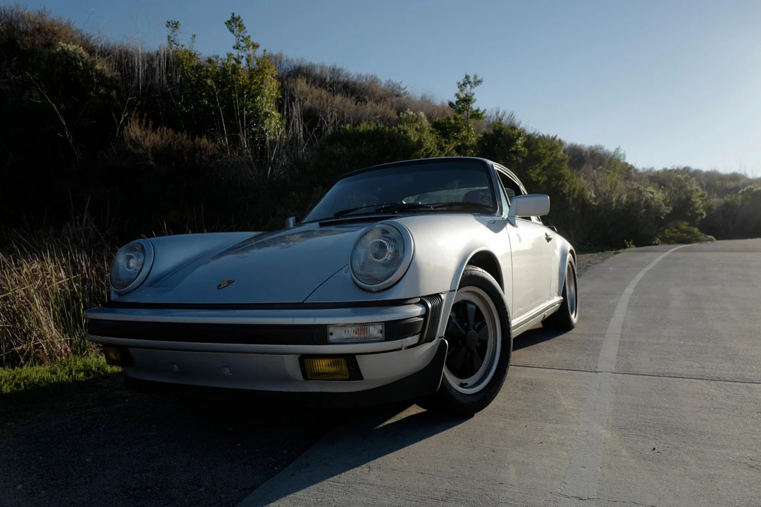 1987 Porsche 911 Carrera 3.2 - Image 7 of 31