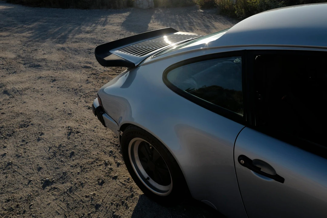 1987 Porsche 911 Carrera 3.2 - Image 23 of 31