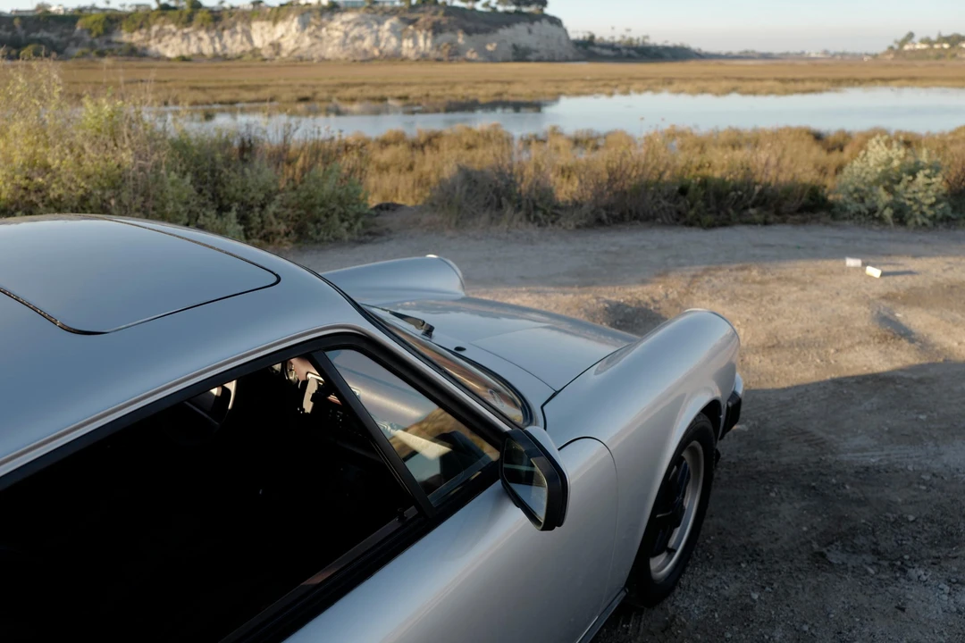 1987 Porsche 911 Carrera 3.2 - Image 28 of 31