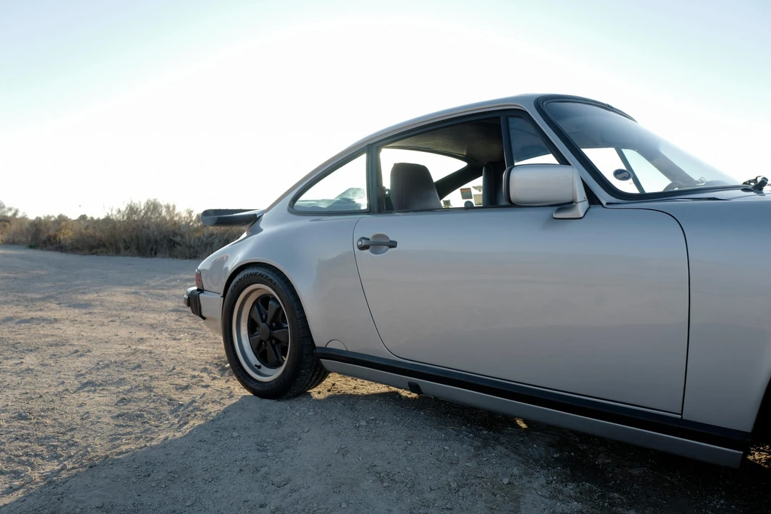1987 Porsche 911 Carrera 3.2 - Image 24 of 31
