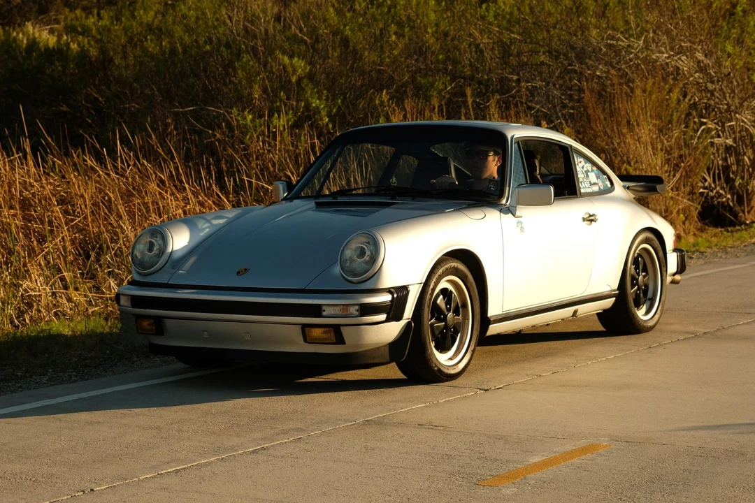 1987 Porsche 911 Carrera 3.2 - Image 2 of 31